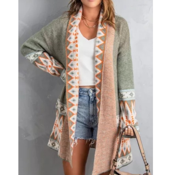 1 2x left😊 New boutique Aztec open front Cardigan - Picture 5 of 15
